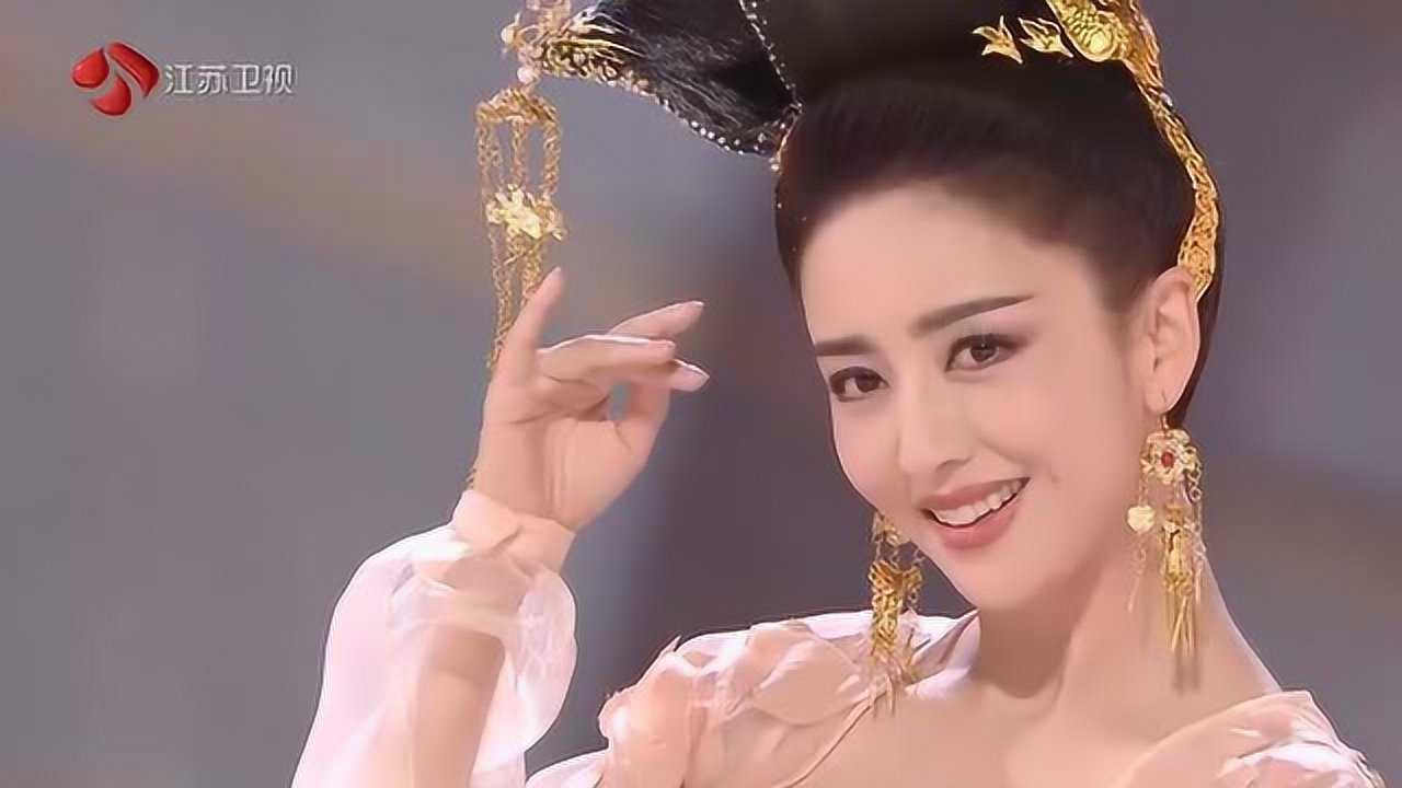 佟丽娅古装唯美舞蹈《芒种》,外衣滑落瞬间简直就是仙女下凡,美艳不可