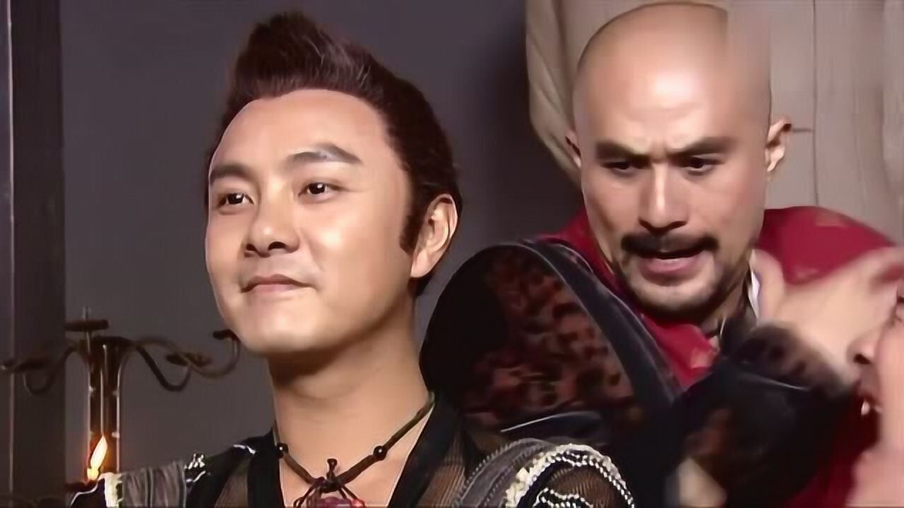 小鱼儿与花无缺四大恶人进了京城砸了刘喜祠堂太解气