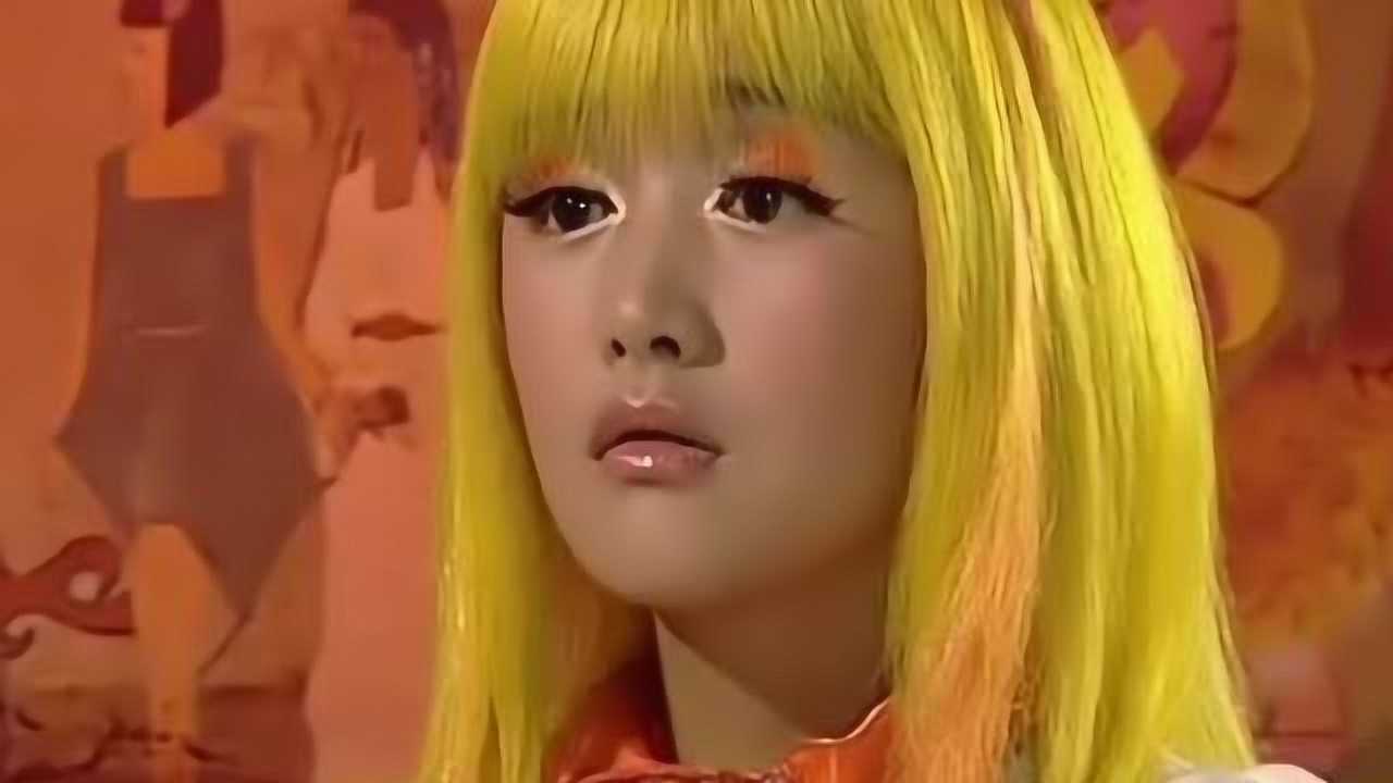 巴啦啦小魔仙:小蓝他们刚走小月就出现了,小月能发现咒语吗?