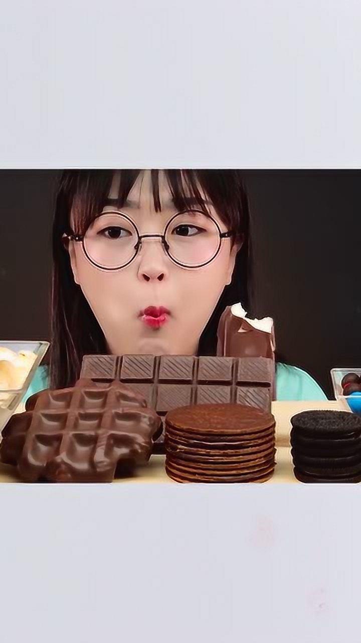 韩国胖mm吃播甜品套餐了解一下卡路里爆棚的一天是幸福的味道