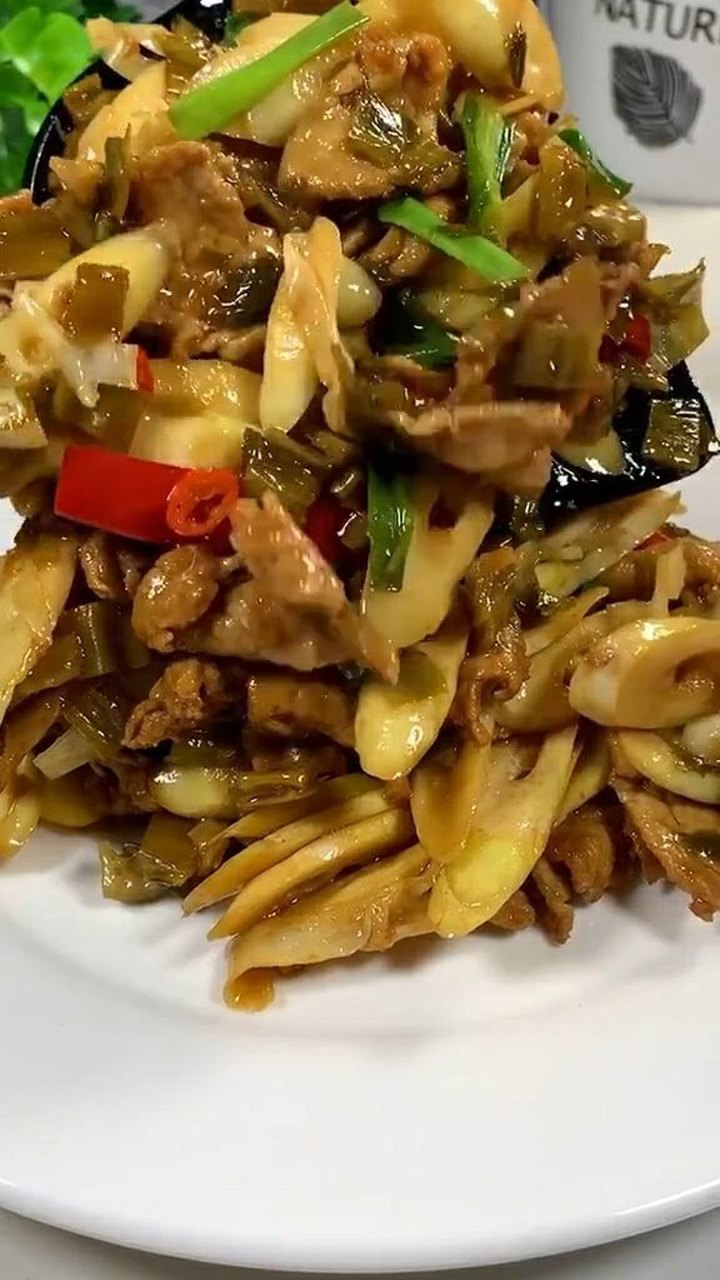 酸菜竹笋炒肉这样做这味道简直了