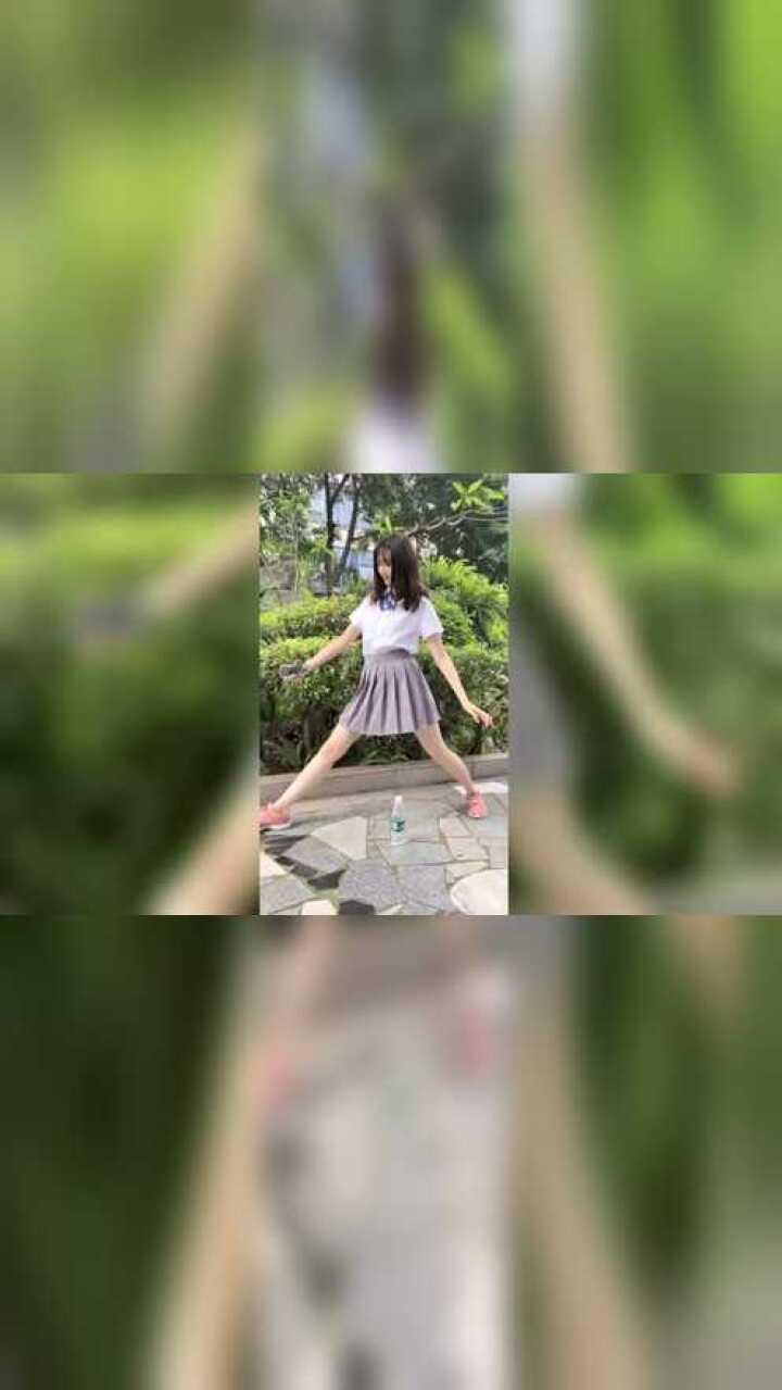 第一次穿裙子劈叉凉快了很多