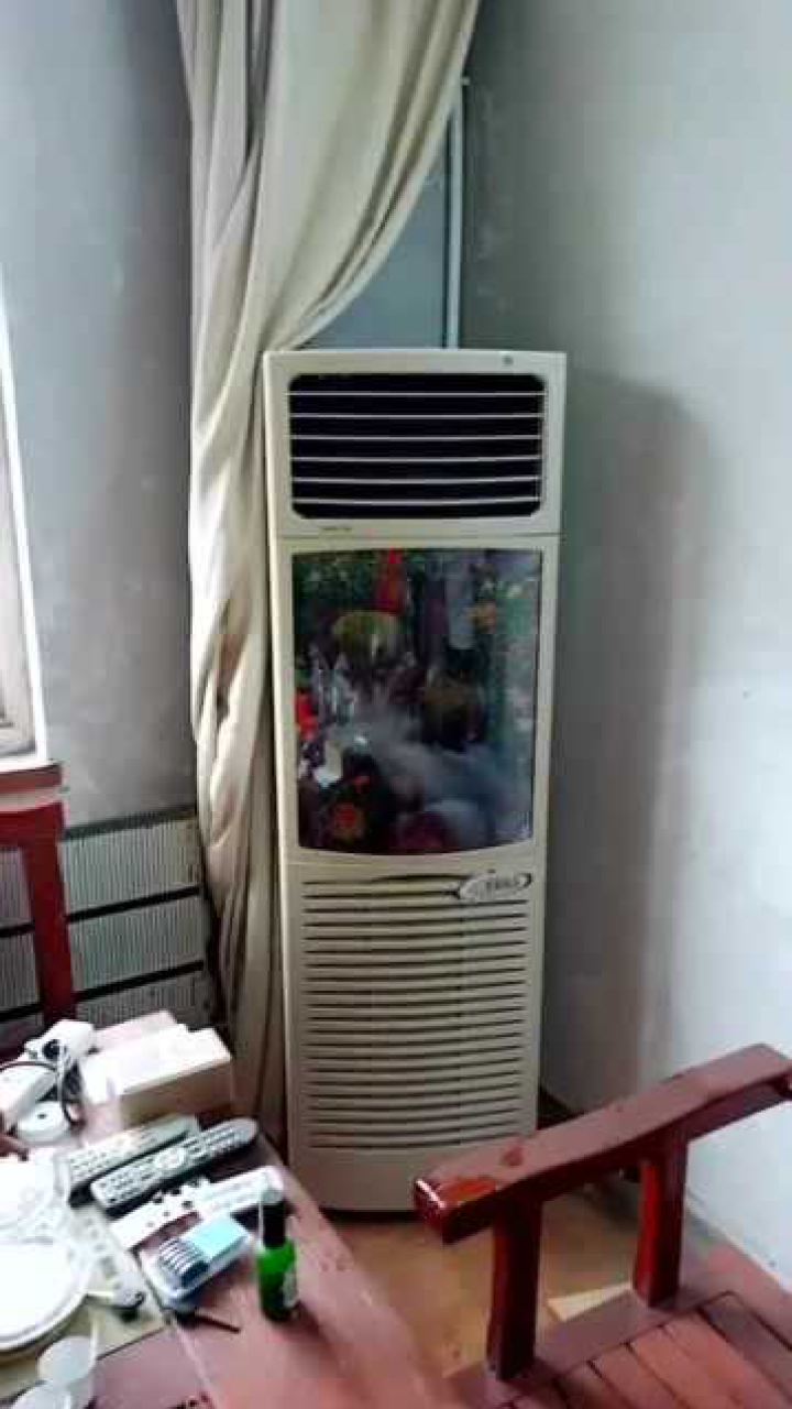 老式格力空调十年前卖6000现在扔了都没人要