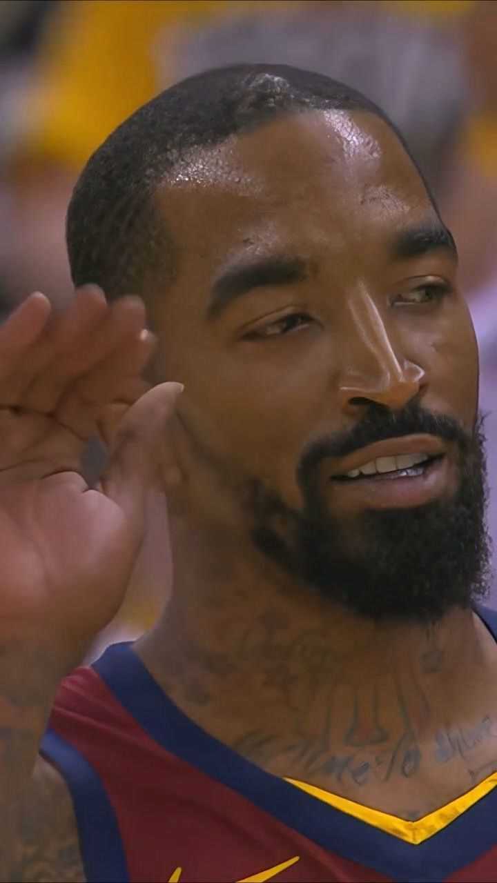 jr史密斯笑脸迎战