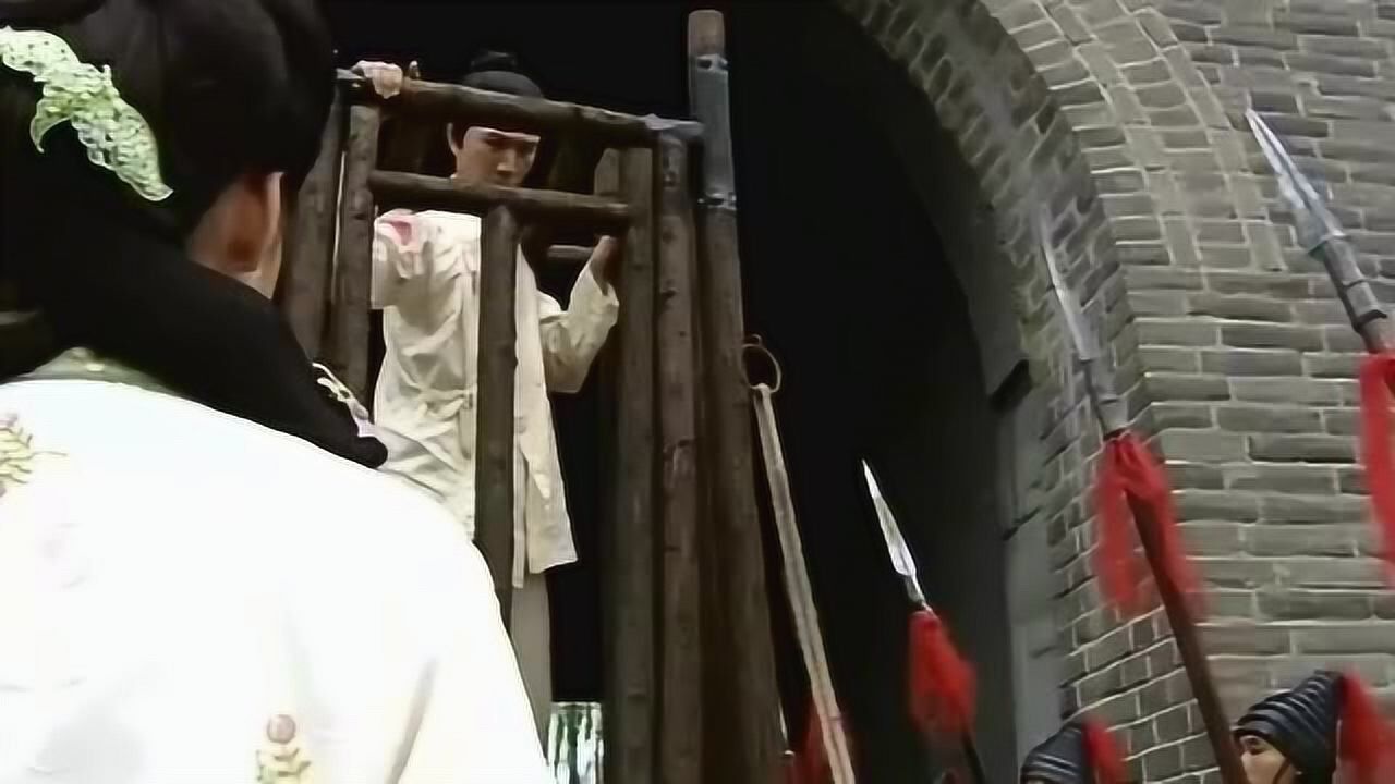 夜来风雨将军瞧不起丫头怎料丫头是当今的太后吓得下跪求饶