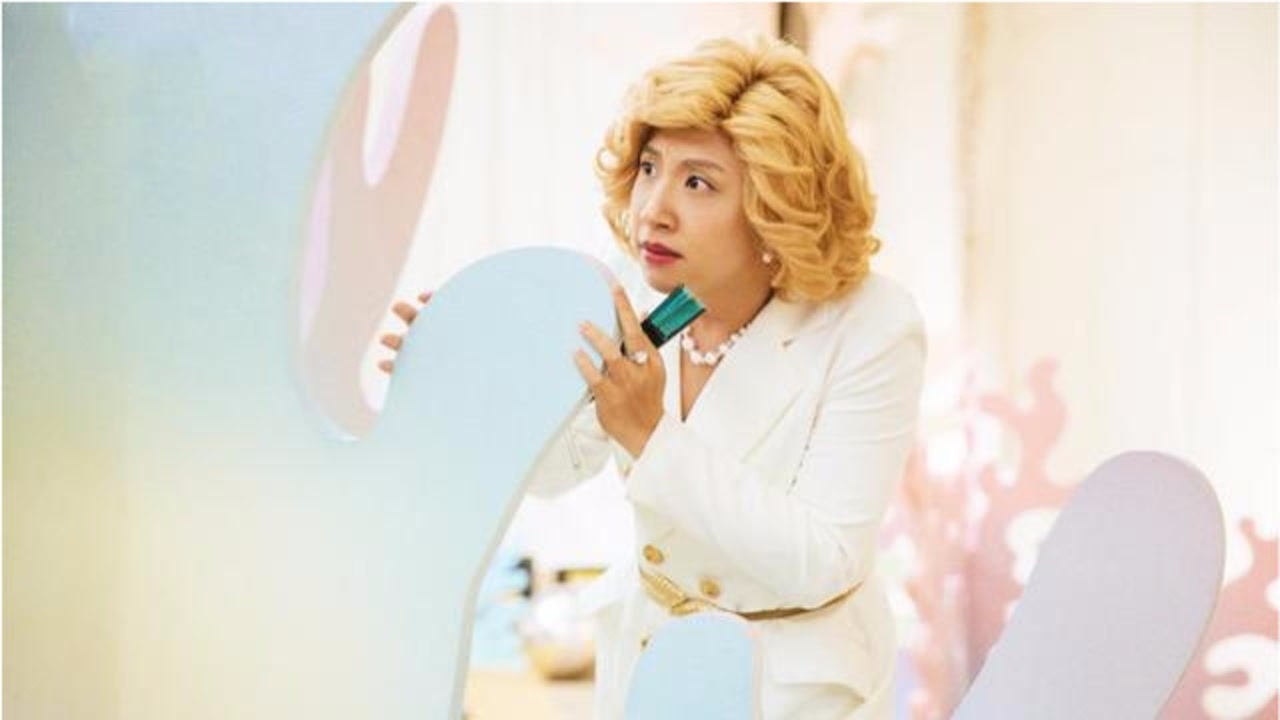 冒牌姑妈黄才伦吓跑沈腾看电影揭晓男扮女装的最大挑战