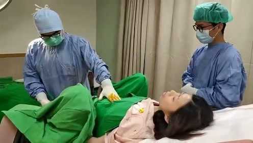 产房直击男医生接生全过程这妈妈太厉害了生孩子都不叫