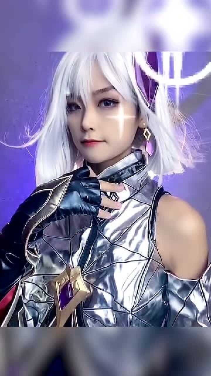 用镜这个妆容来cos斗罗胡列娜就有那味了