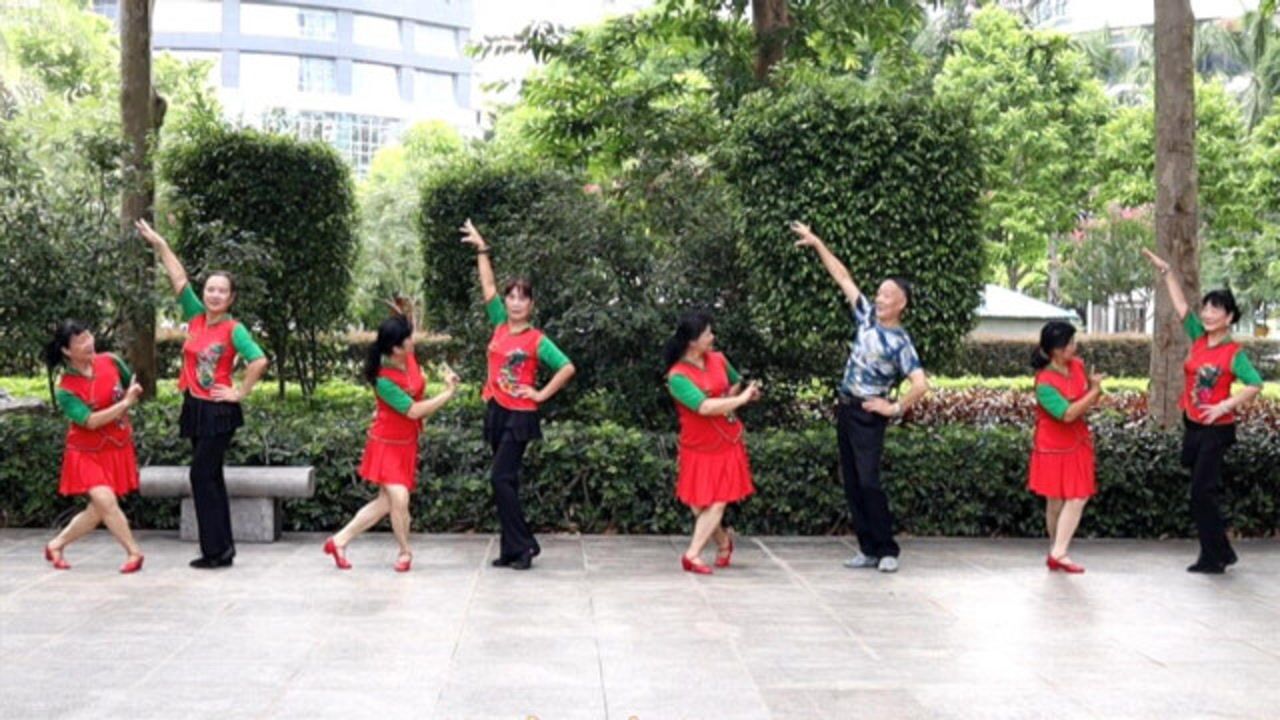 天河开心舞缘队串烧《情渡》步子舞背面演示_高清1080P在线观看平台_腾讯视频