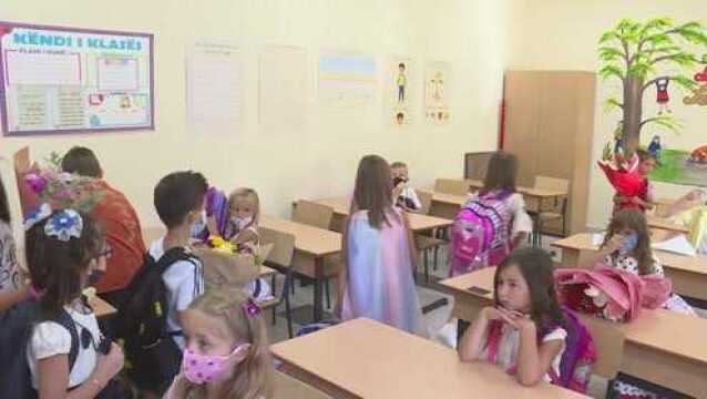 (电视通稿ⷮŠ海外ⷮŠ教育)阿尔巴尼亚中小学新学年开学