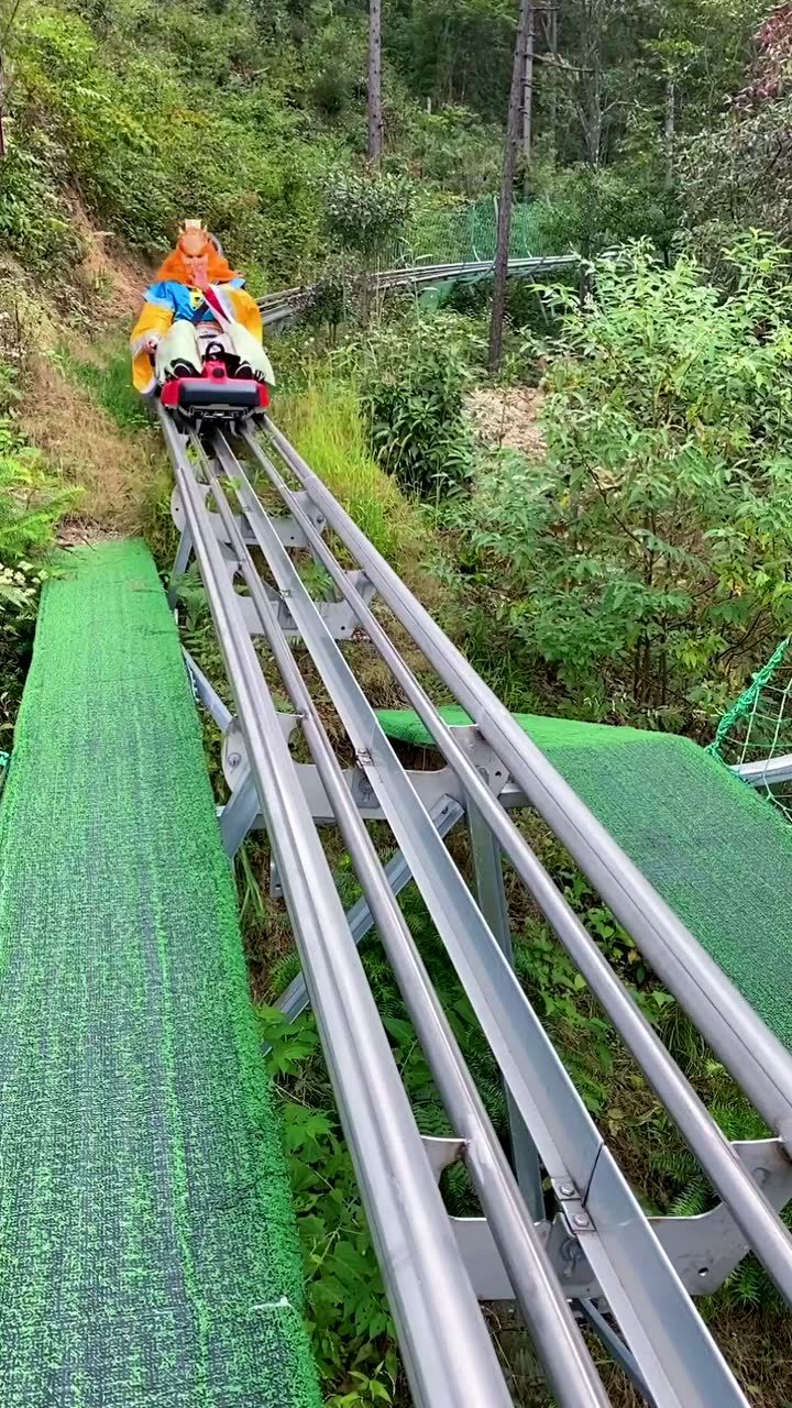 天岳幕阜山阿尔卑斯轨道车龙王爷驾到火力全开一路好运来