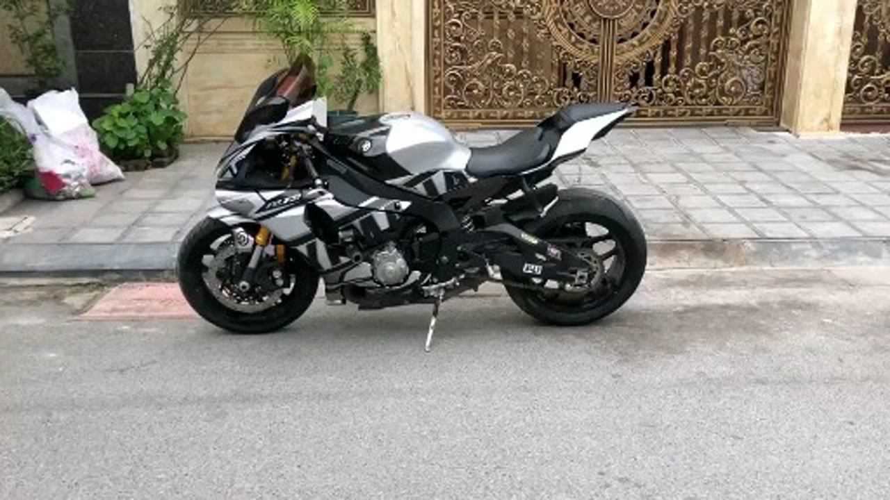 这款版画的雅马哈r1m你们觉得好看吗