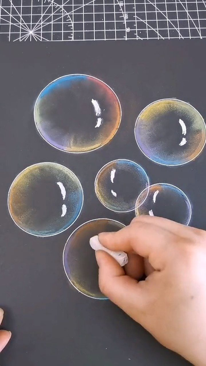 泡泡的最简单画法,你学会了吗?