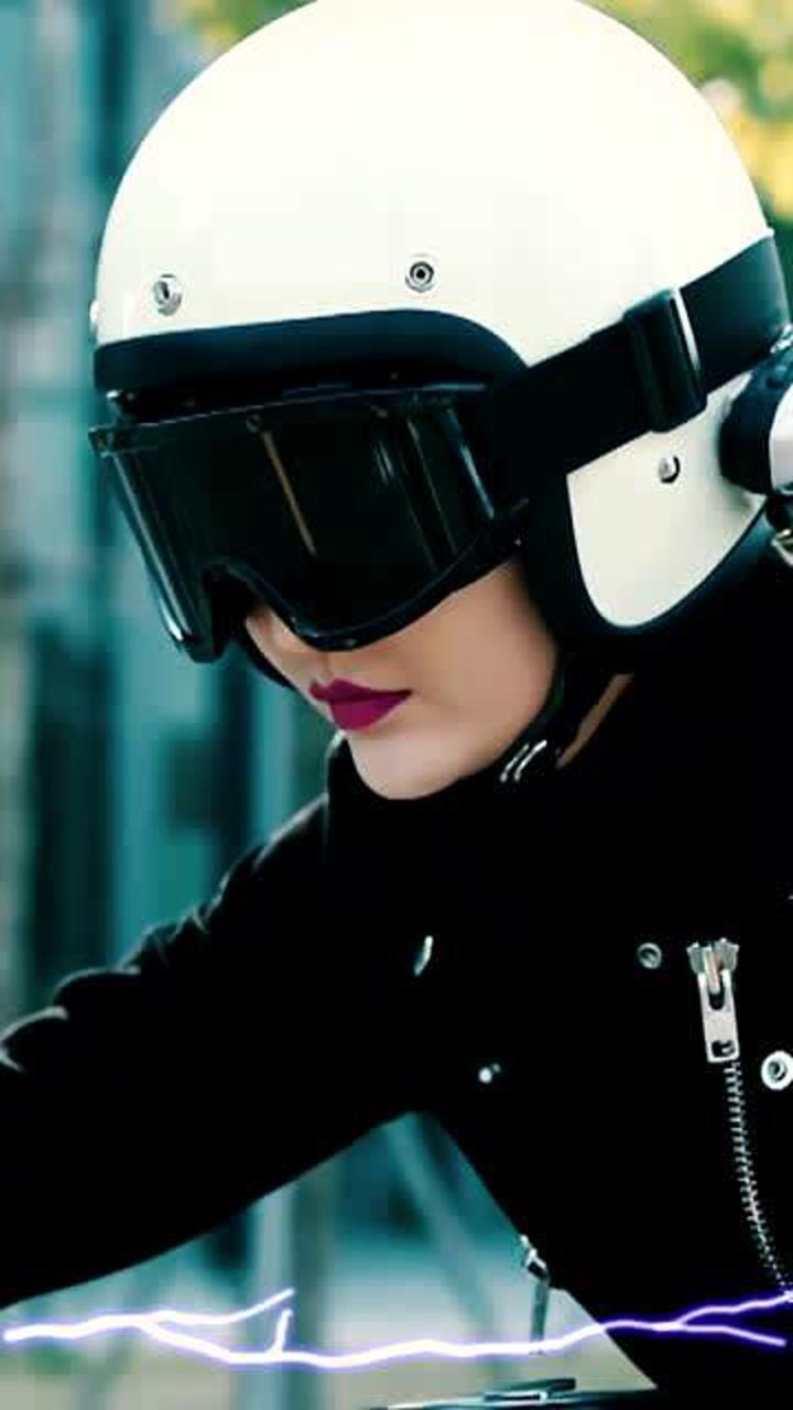 骑机车的王鸥这也忒带劲了,王鸥动态壁纸