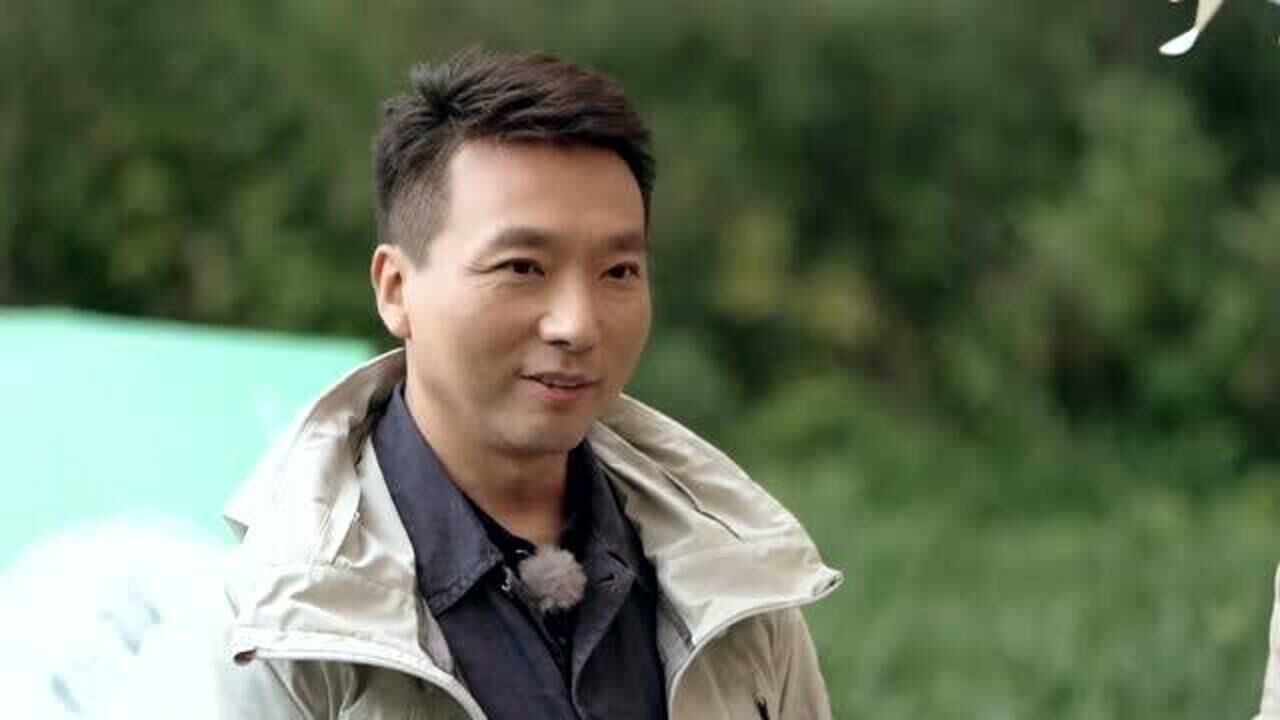 央视主持人玩游戏,难得看到康辉李梓萌这一面_综艺_高清1080p在线观看