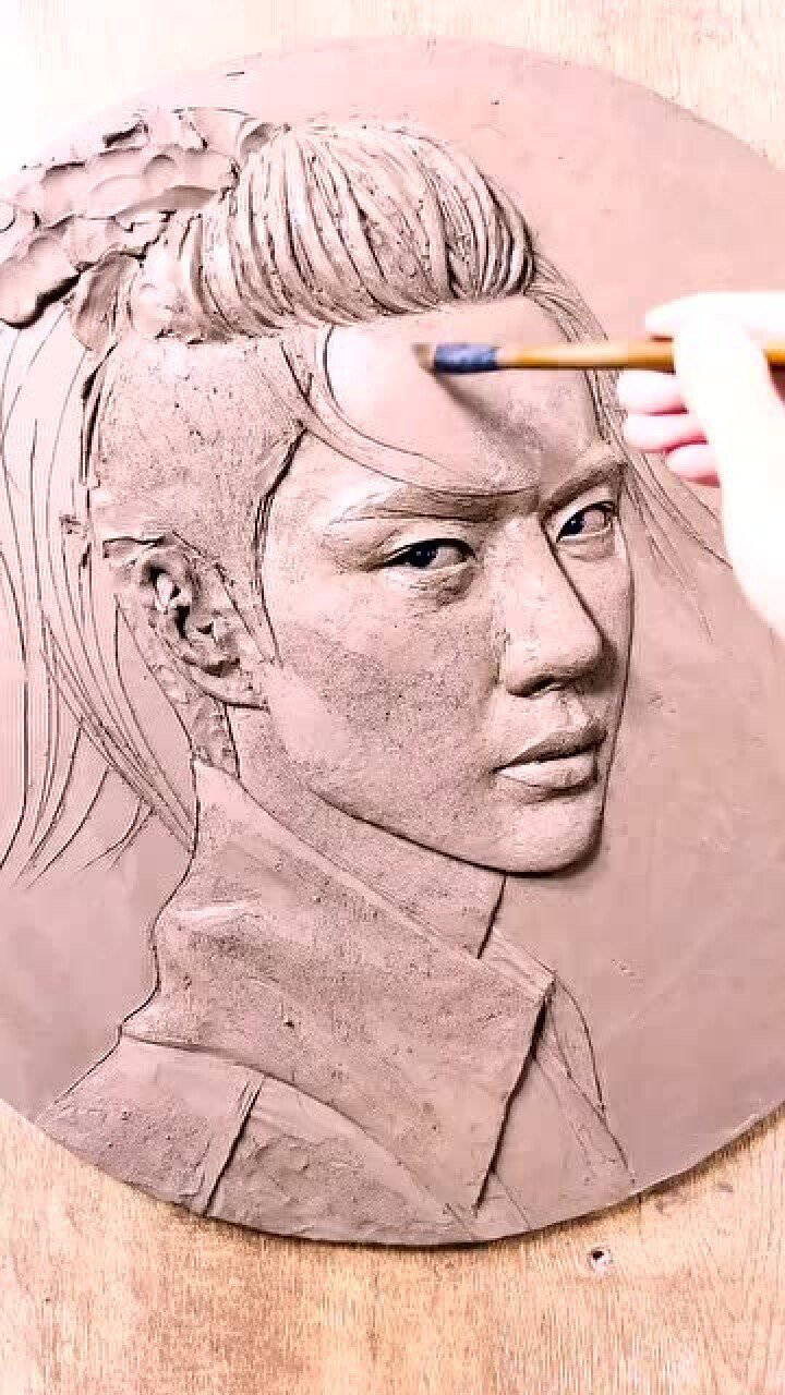 泥塑大师手下的王一博看着好逼真呀跟本人也好像了巧手