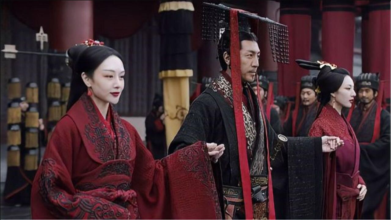 秦始皇有20多个儿女,史料却没有他的妃子和皇后,藏了什么秘密?