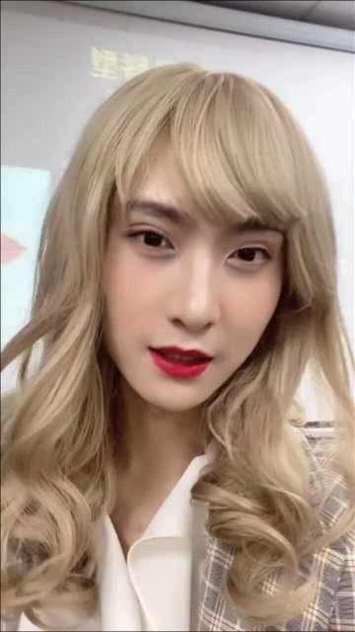 男扮女装的马小跳挑逗老穆老穆的血压要爆了