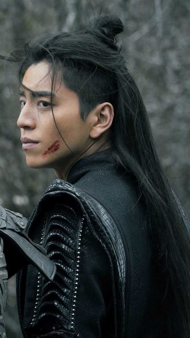 狼殿下:只要你有危险,狼仔会奋不顾身来保护你