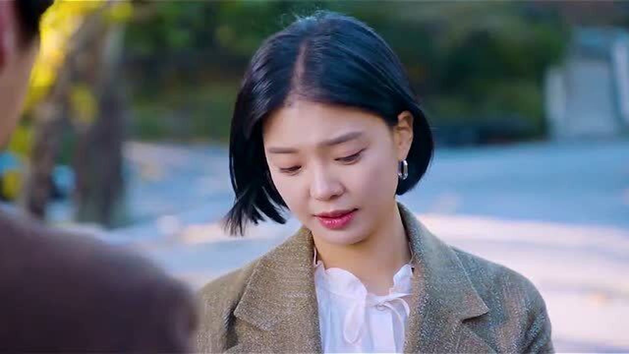 高冷御姐强势撩人抵挡不住的攻势你也想遇见这样的小姐姐吗