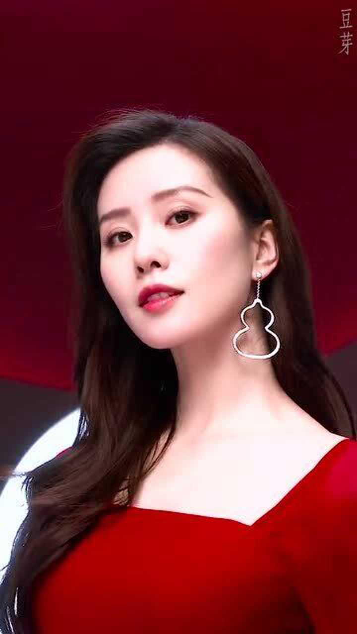 刘诗诗倪妮也太配白月光与朱砂痣了把二大女神堪称娱乐圈气质颜值担当