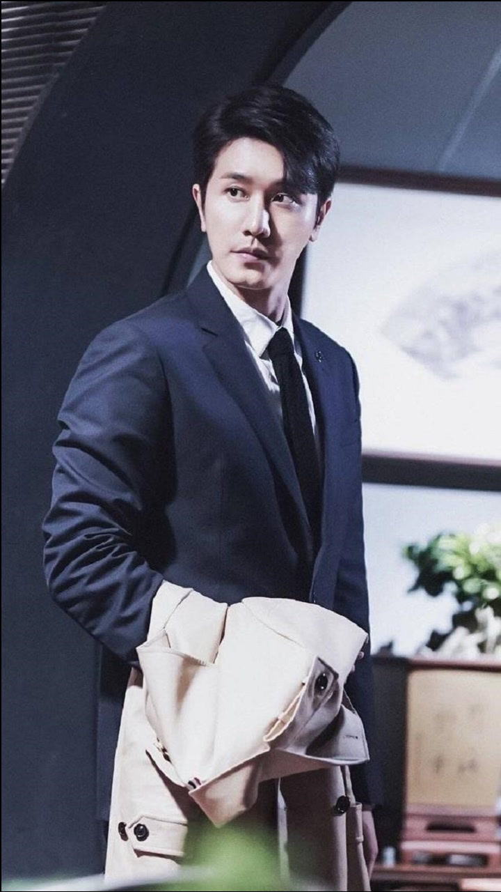 阳光之下彭冠英刘凯绝对是真爱脱裤子画面太奇怪了