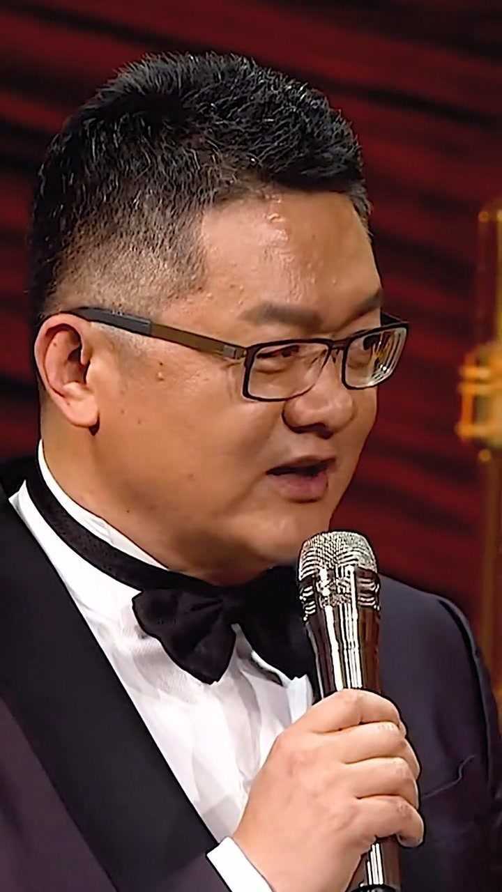 还记得小兵张嘎里的翻译官吗由刘金山饰演的你支持他吗