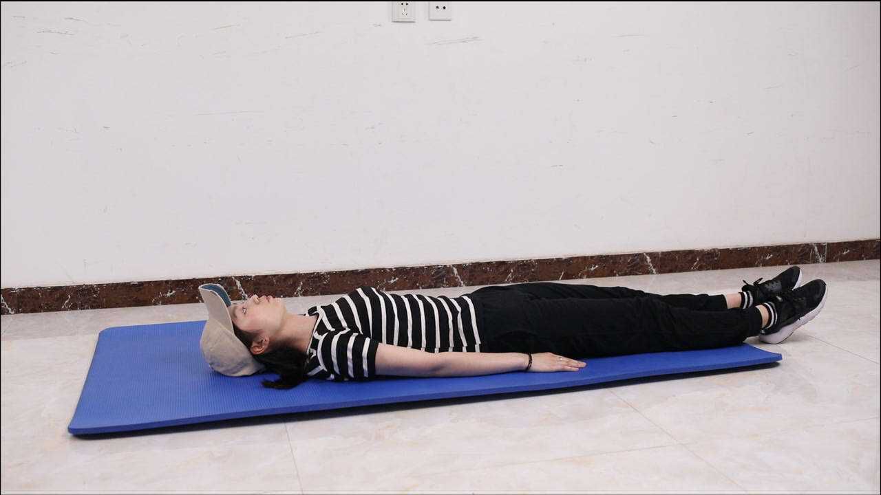 每天坚持原地平躺屈膝89次14天瘦7斤肉主要瘦大腿和腰腹