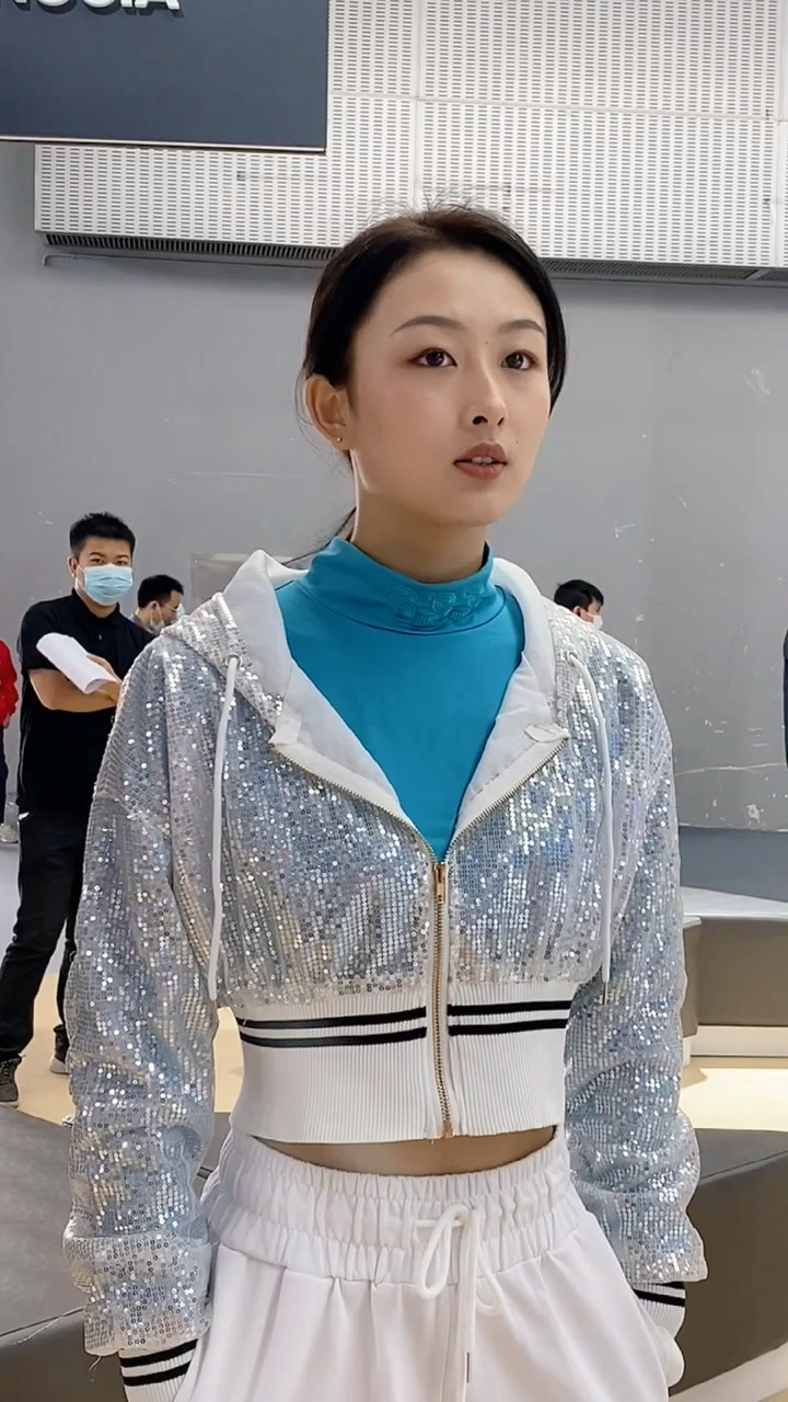 黄会赢的容貌是最美