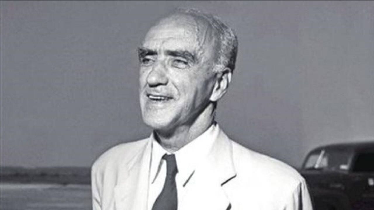 司徒雷登创燕京大学反日本侵华在美瘫痪13年魂归杭州