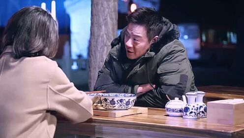 穷小伙因为一碗面,收获一个富婆女朋友,从此直接一步登天!