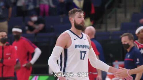 #NBA聚光灯# 瓦兰丘纳斯本赛季的前场篮板和二次进攻数都排在联盟前列。一起来看看他如何通过自己在场上的积极性和能量来带动球队