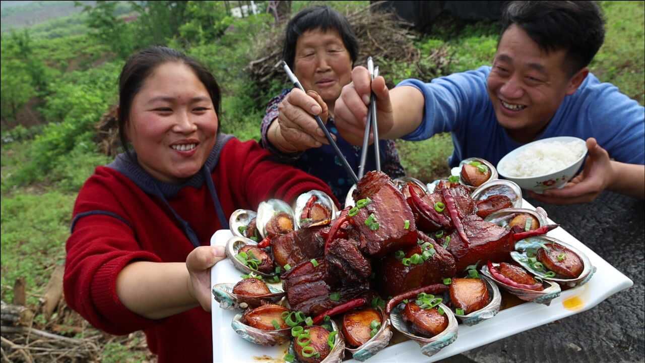 胖妹真的会享受，20只鲍鱼炖红烧肉，肥而不腻，祖孙三人吃过瘾_腾讯视频