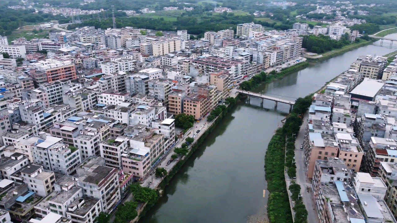 清远浸潭镇以前号称小黄坑楼宇密集车水马龙