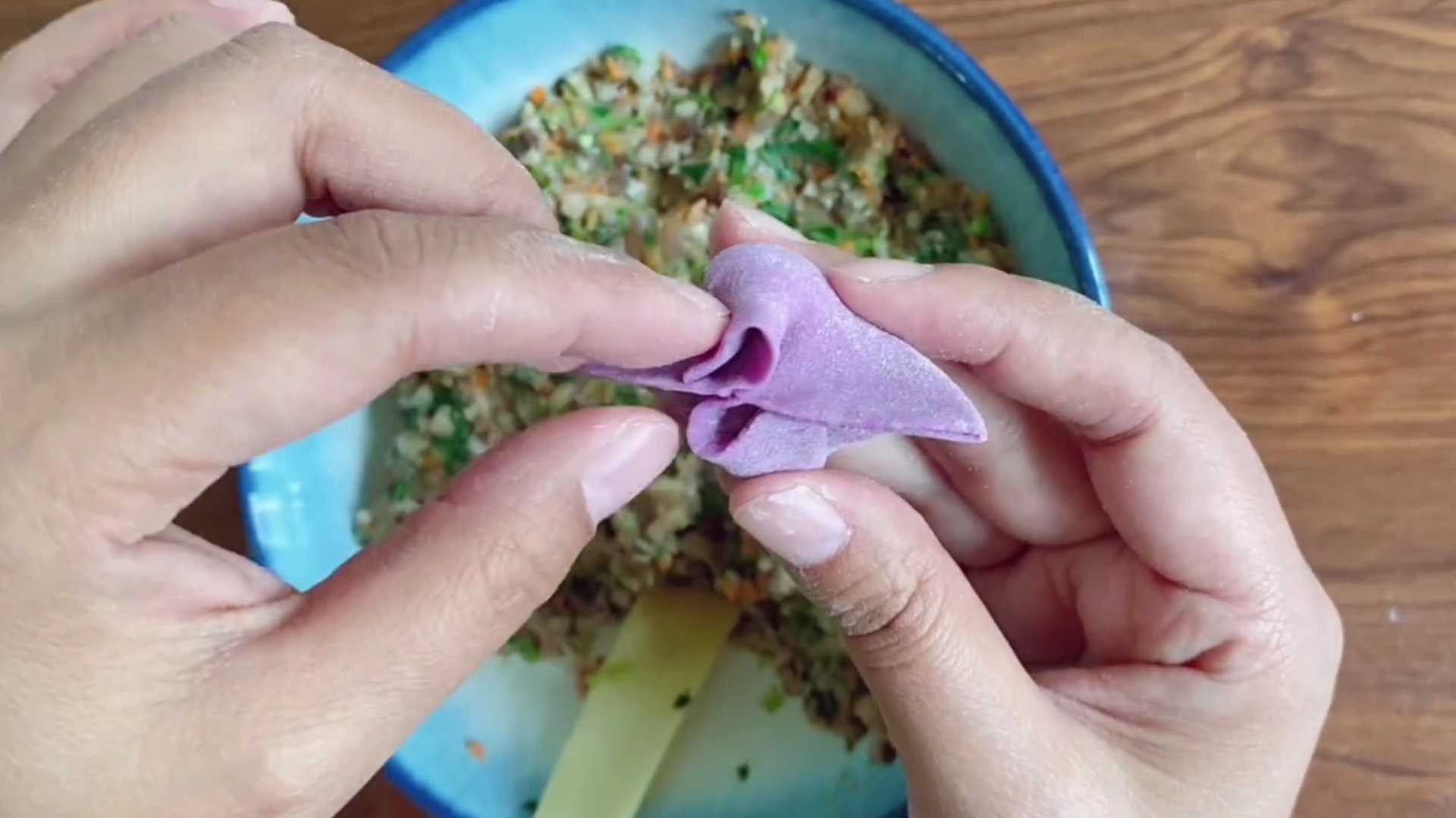 為大家解鎖三種餃子包法,有創意有顏值,飯店大廚都不一定會!_騰訊視頻