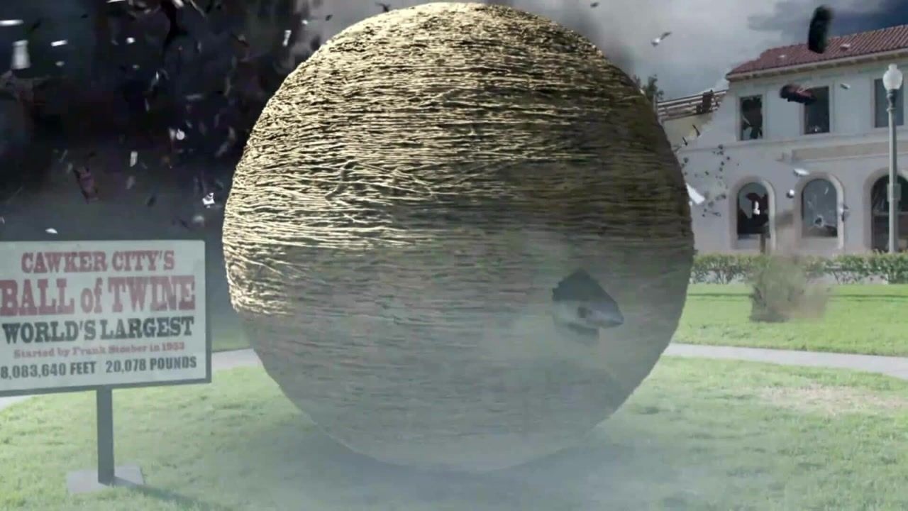 鲨卷风4:鲨鱼和龙卷风正以意想不到的方式在意想不到的地点肆虐的故事