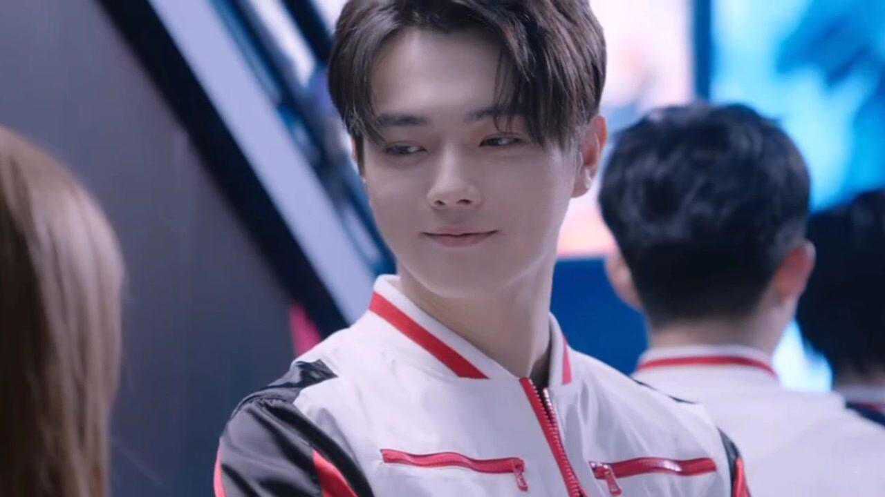 你微笑时很美童谣紧张咬嘴唇陆思诚安抚亲吻虐狗借一点口红