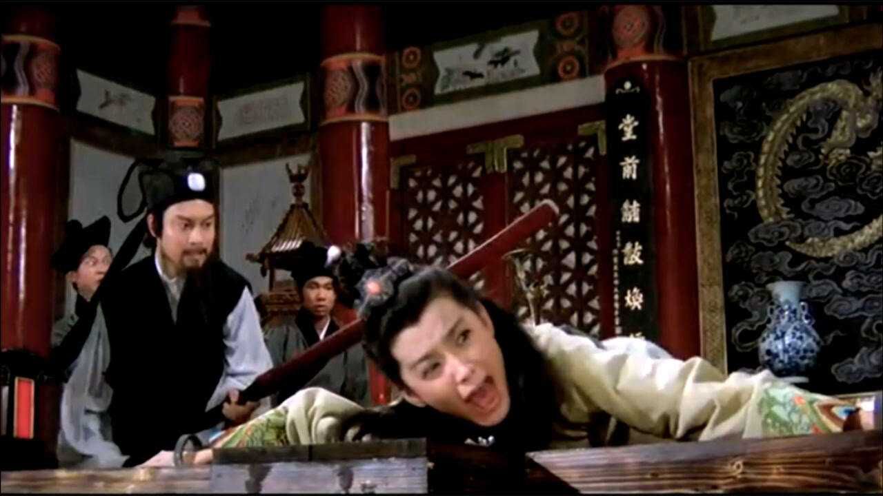 挨板子合集,狠心员外嫌下人打儿子不用力,赶走下人自己动手猛打_腾讯视频