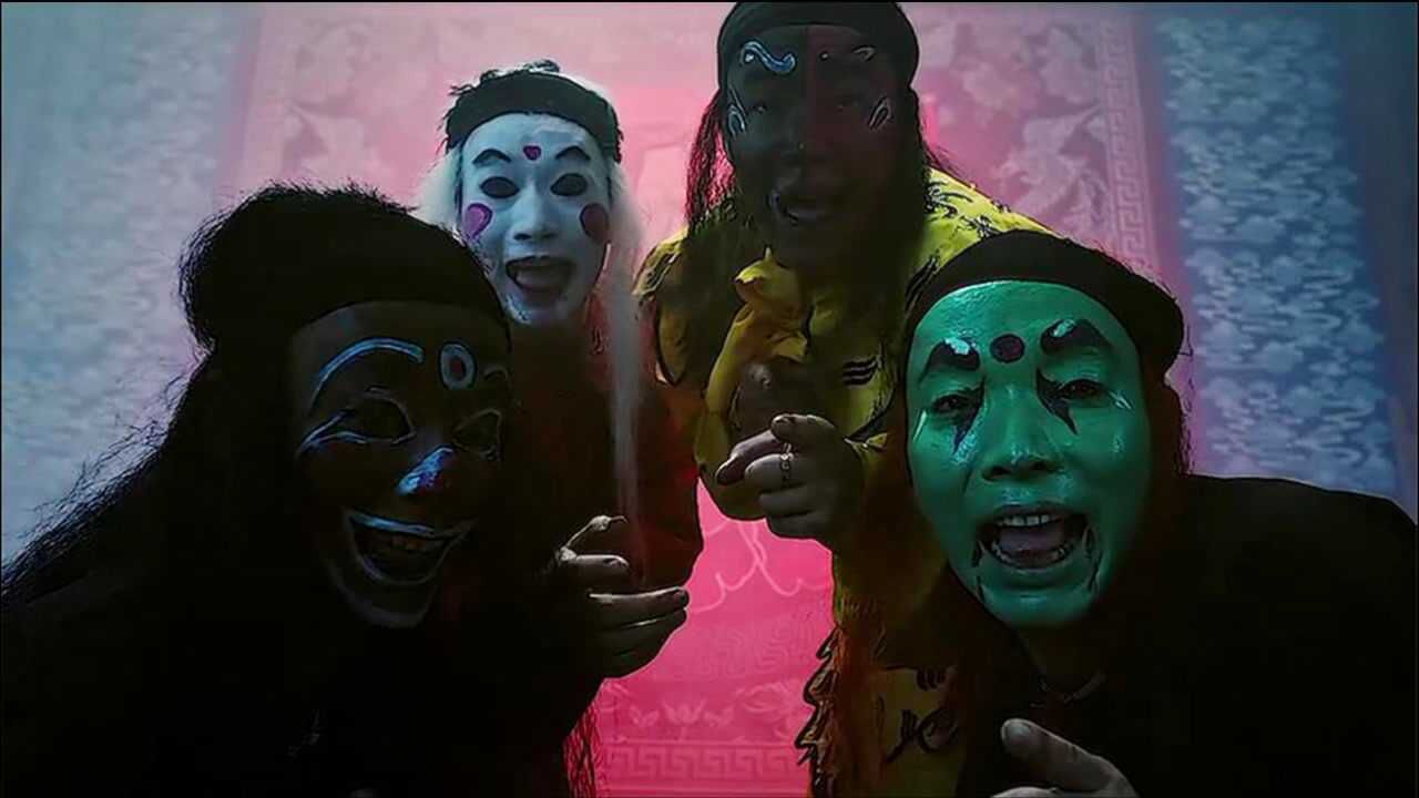 《黄庙村地宫美人》中元节戏班子给鬼唱戏,却被大帅包去给他唱!