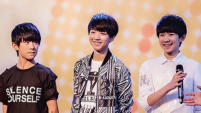 TFBOYS温暖演绎《是你》歌词旋律恬淡宜人,给人很幸福的感觉