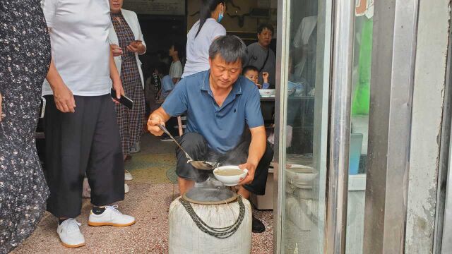 菏泽谢集138年罐子汤老店,800斤羊杂一锅煮,一大碗只卖6元