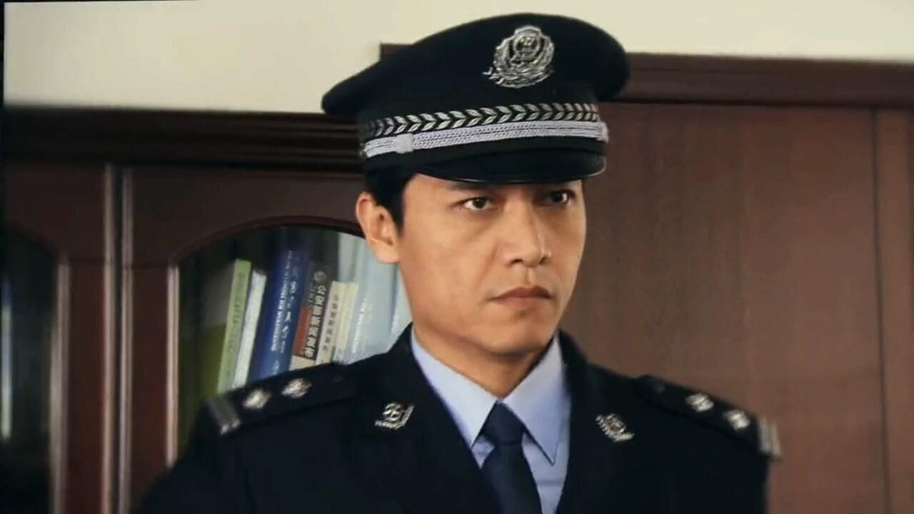 《浮尘下的枪声》片尾曲:荣光,音乐好听