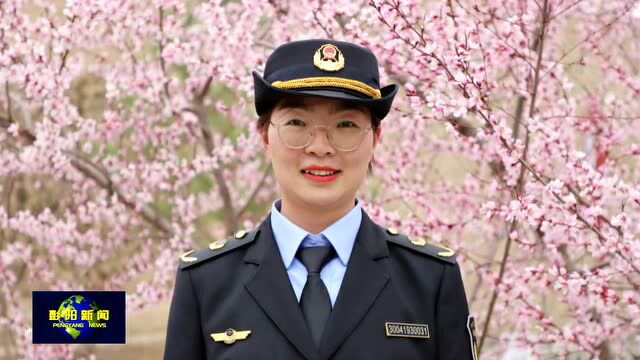 县市监局举行行政执法制服换装仪式暨廉政警示教育活动