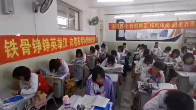 花开疫散 逐梦启航 灯塔一高中高三复学记