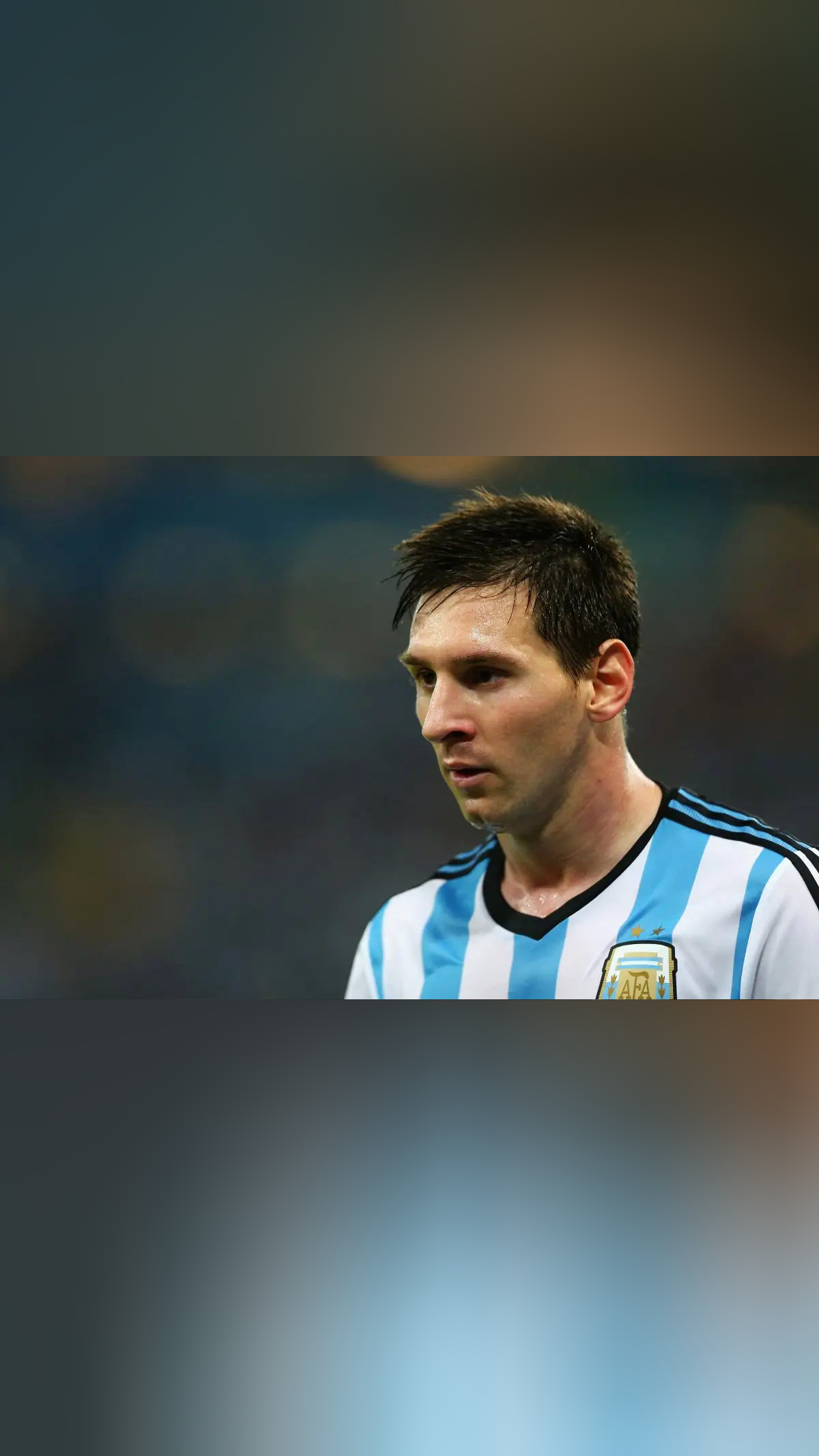 来看看国际巨星是如何上网课的!调皮的梅西像不像你上课的模样