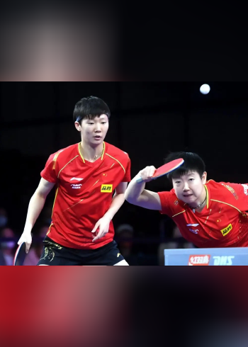 恭喜王曼昱孙颖莎3比0横扫日本组合夺得wtt女双冠军!