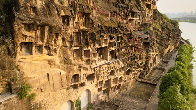 广元千佛崖:莲花洞"弥勒佛"竟是武则天的化身