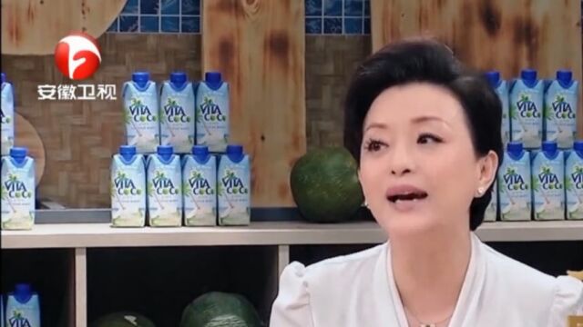 杨澜思想开放,不介意儿子找外国女友,李静:我不接受