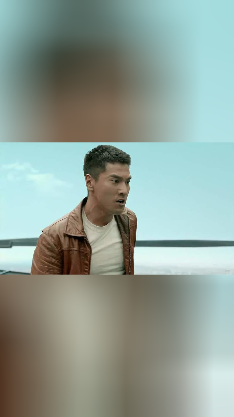 痞子英雄2:争分夺秒,赵又廷与歹徒在楼顶搏斗,看着都刺激!,动作冒险