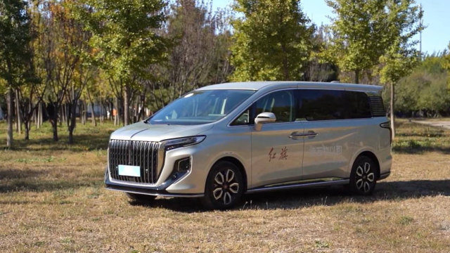 更适合公商务的国产mpv 张叔试驾红旗hq9